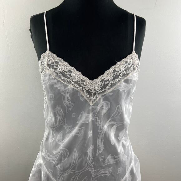 Fantasies by Morgan Taylor White Lingerie Lace Sleeveless V-Neckline Sz S Small - Picture 2 of 7